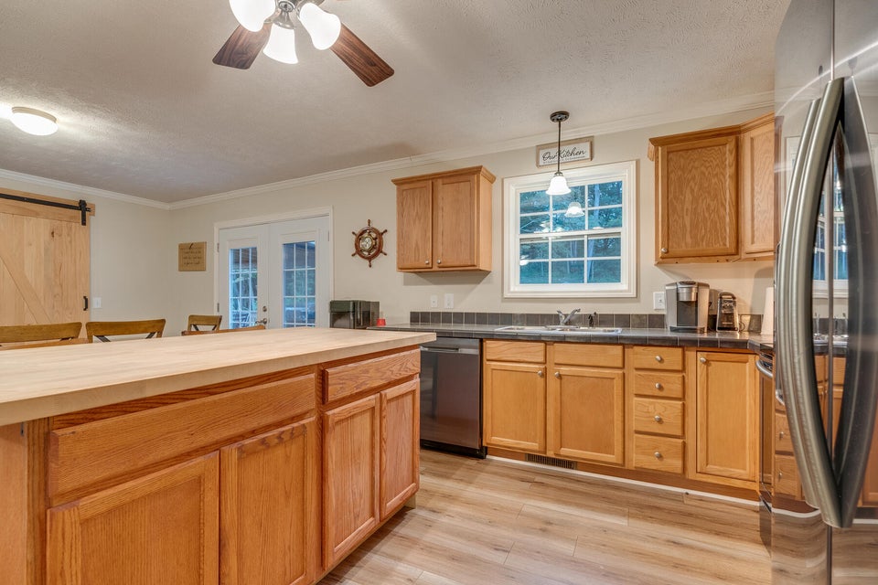 Photo #14: 790 Henson Road