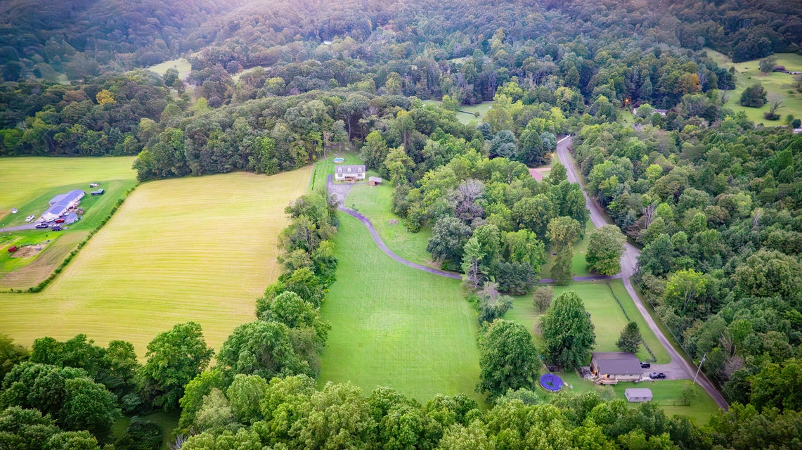 Photo #2: 790 Henson Road