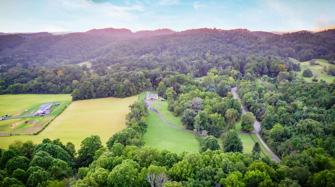 Photo #44: 790 Henson Road