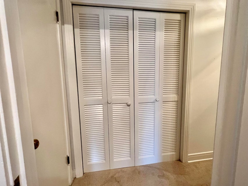 Photo #25: 947 7th Avenue