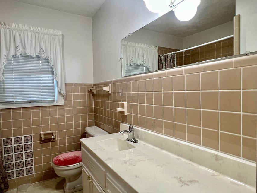 Photo #24: 947 7th Avenue