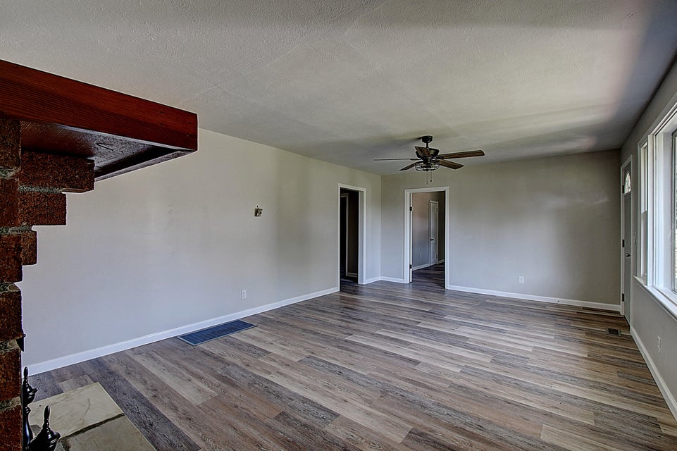 Photo #18: 1217 Glynridge Avenue