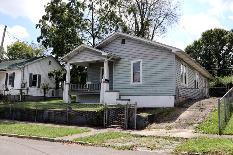 Photo #19: 423 Wilson Avenue