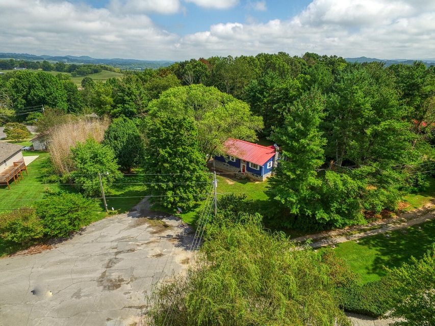 Photo #16: 625 Skyview Drive