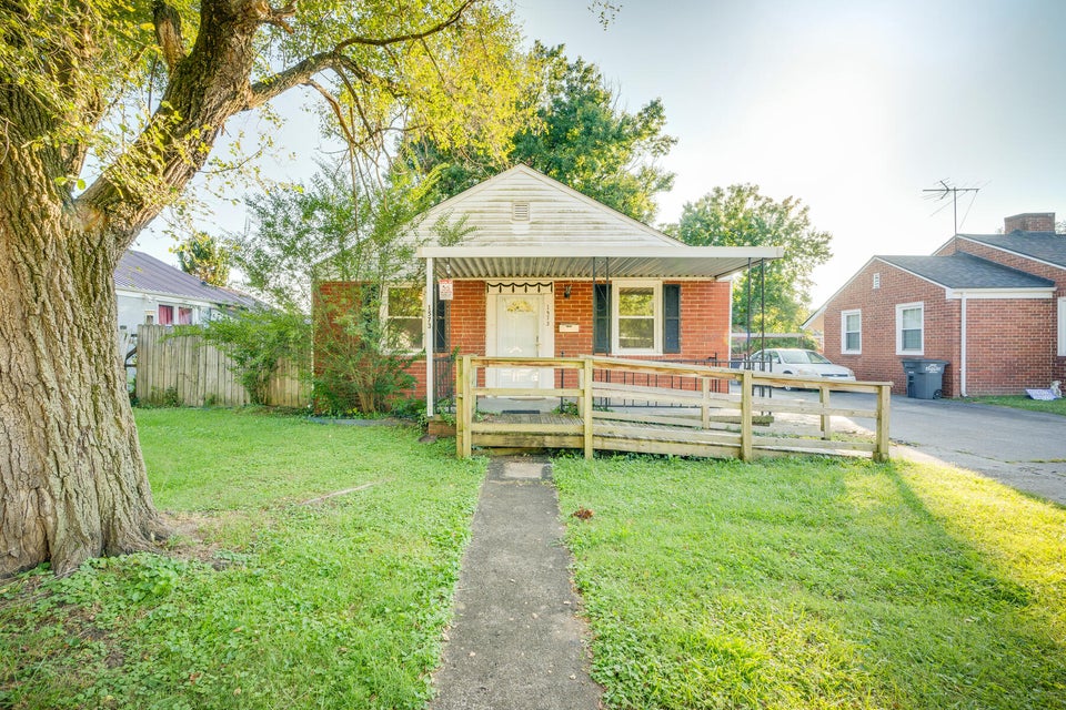 Photo #2: 1573 Carolina Avenue