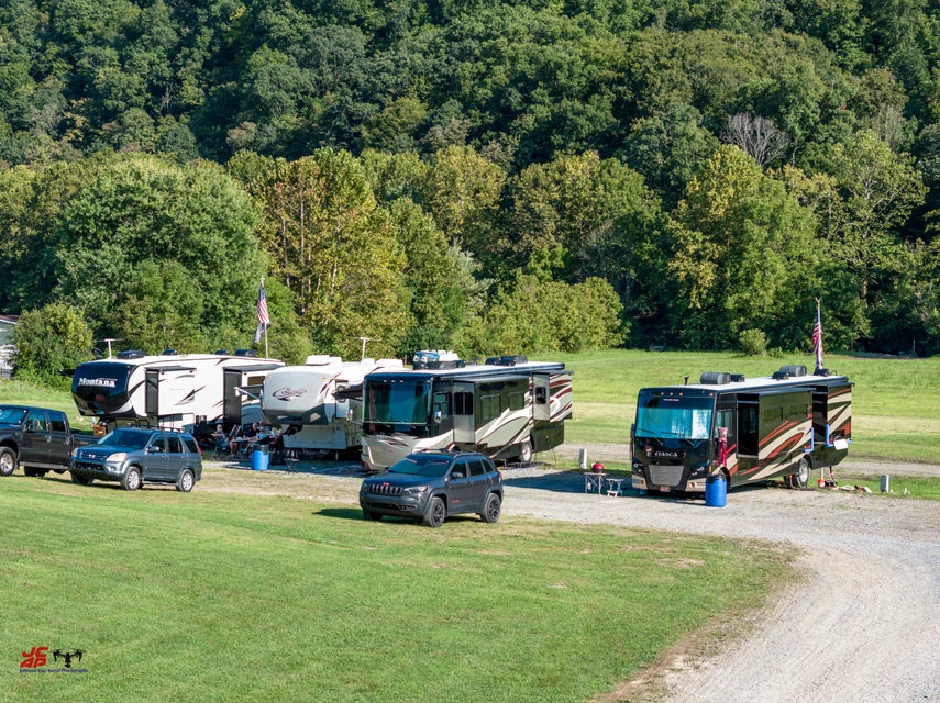 Photo #48: 2505 &2509 Volunteer Parkway
