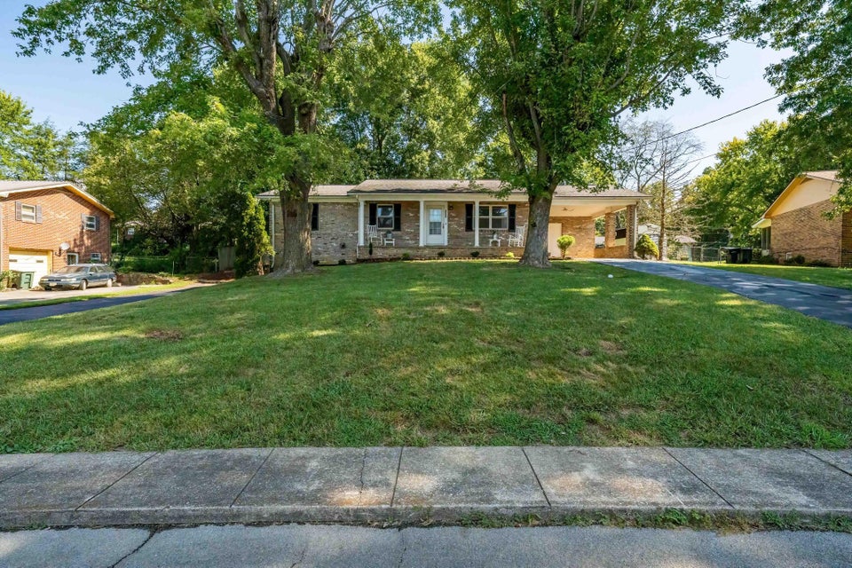 Photo #3: 1331 Kenney Street