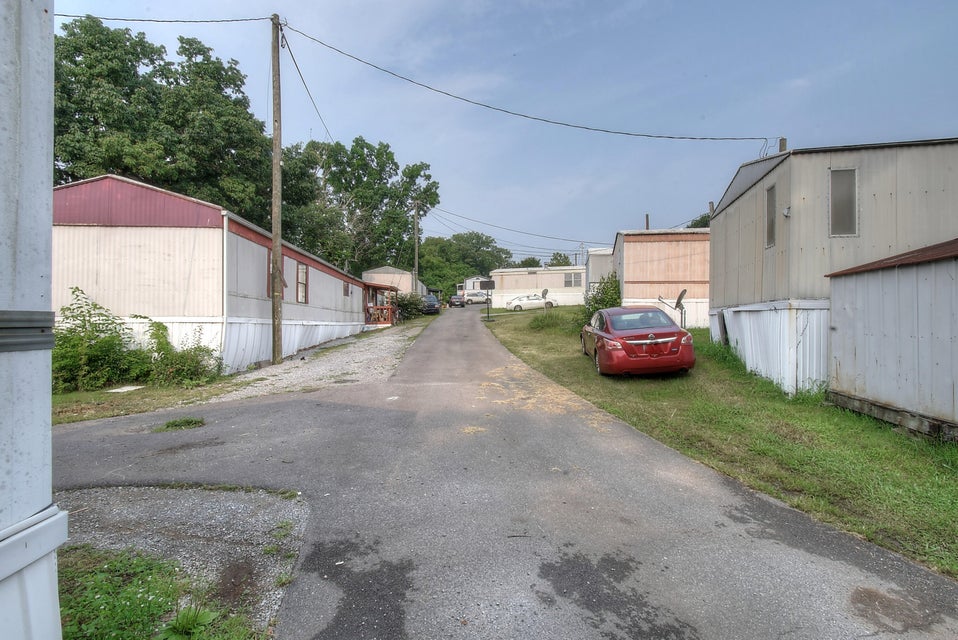 Photo #8: 2009 Greenway St.