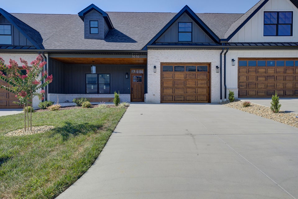Photo #2: 1613 Caymus Court Court