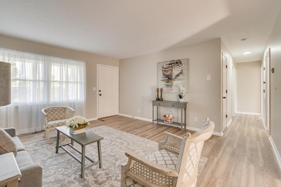 Photo #5: 102 Rosewood Circle