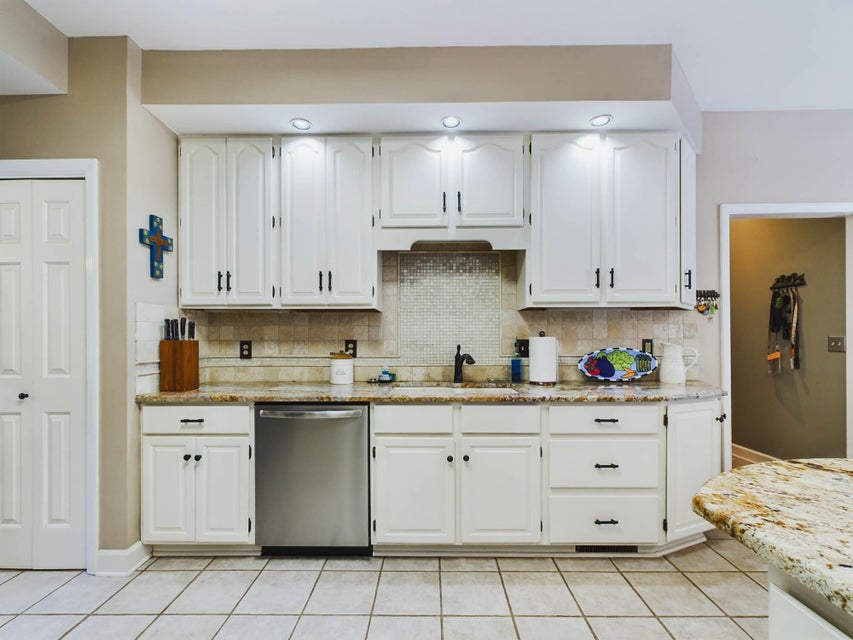 Photo #21: 1405 Dobyns Drive