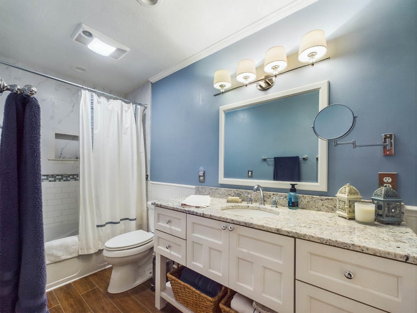 Photo #30: 1405 Dobyns Drive
