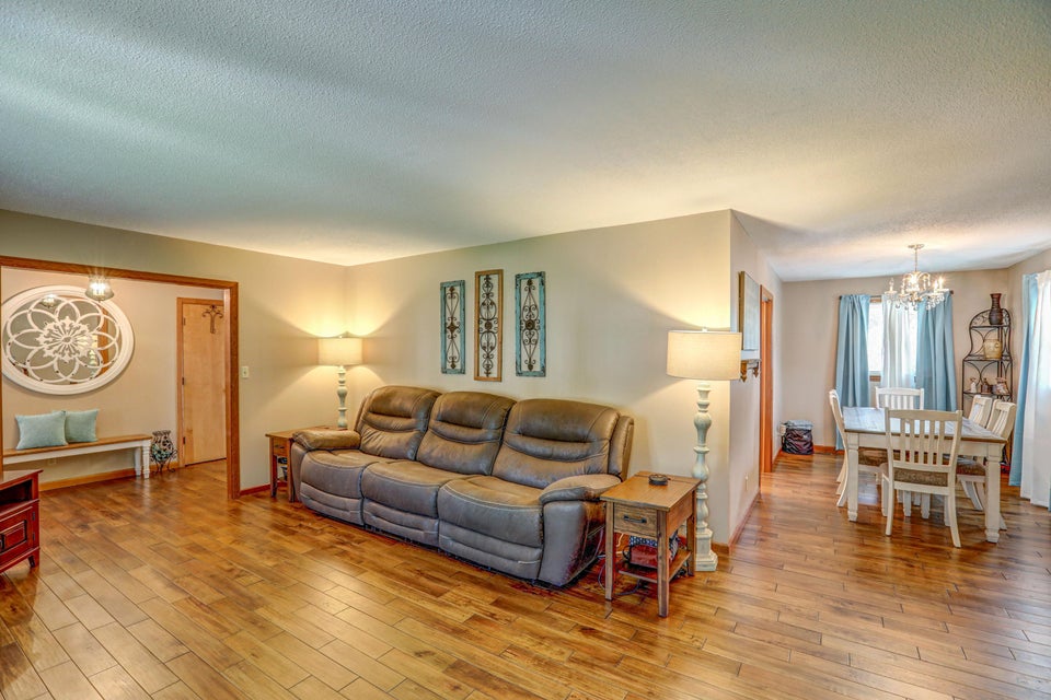 Photo #9: 710 Santa Fe Drive
