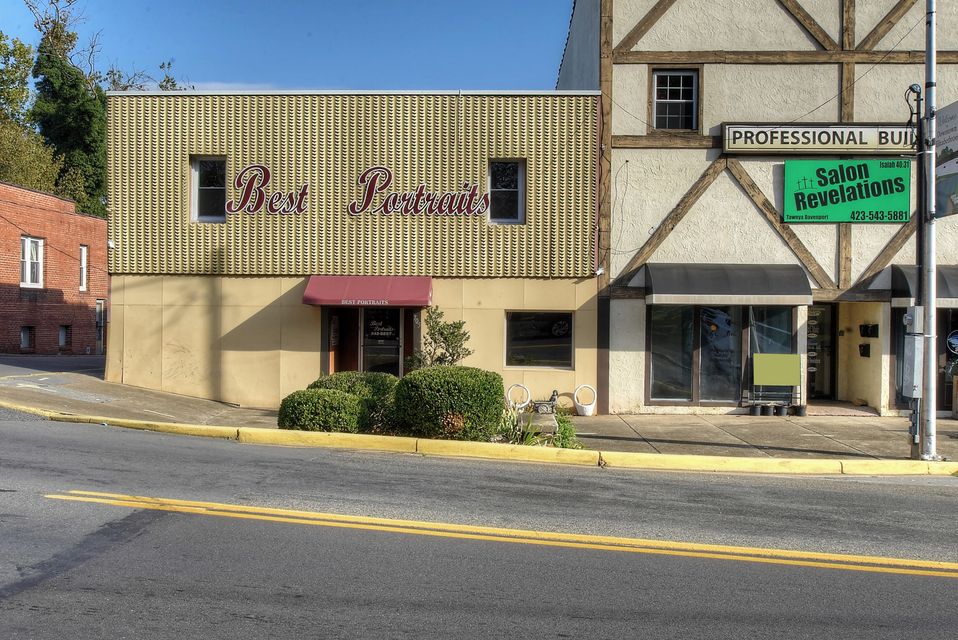 Photo #2: 705 Elk Avenue