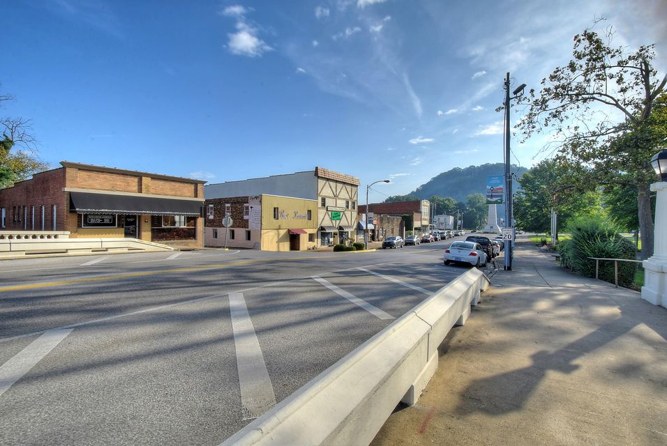 Photo #7: 705 Elk Avenue