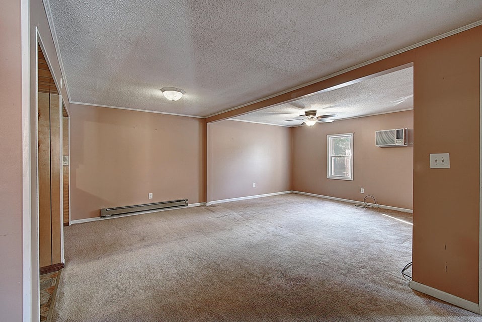 Photo #33: 705 Elk Avenue