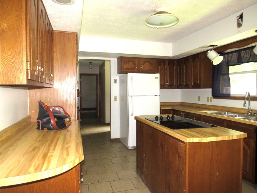 Photo #16: 457 Bartlick Road