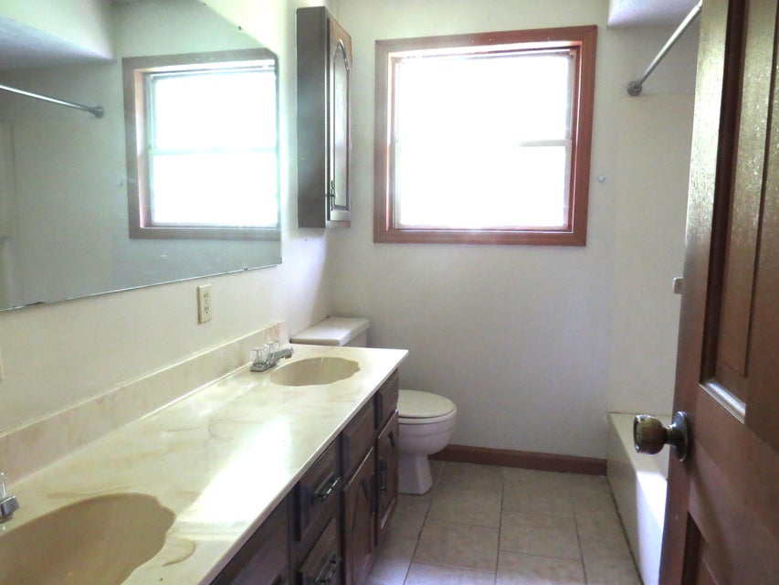 Photo #19: 457 Bartlick Road
