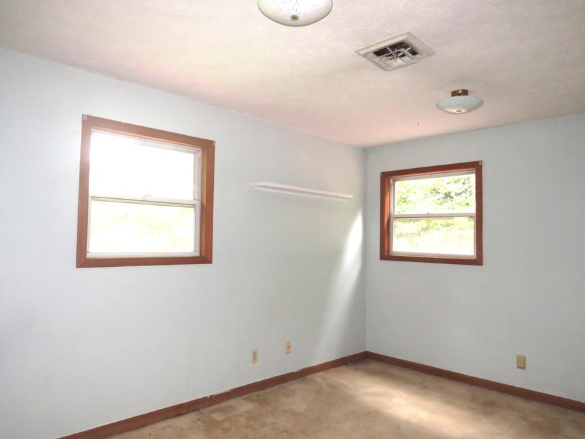 Photo #33: 457 Bartlick Road