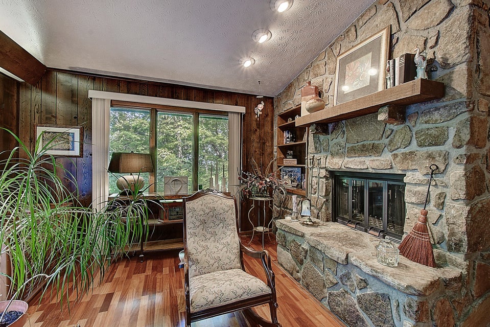 Photo #9: 3905 Ridgeline Drive