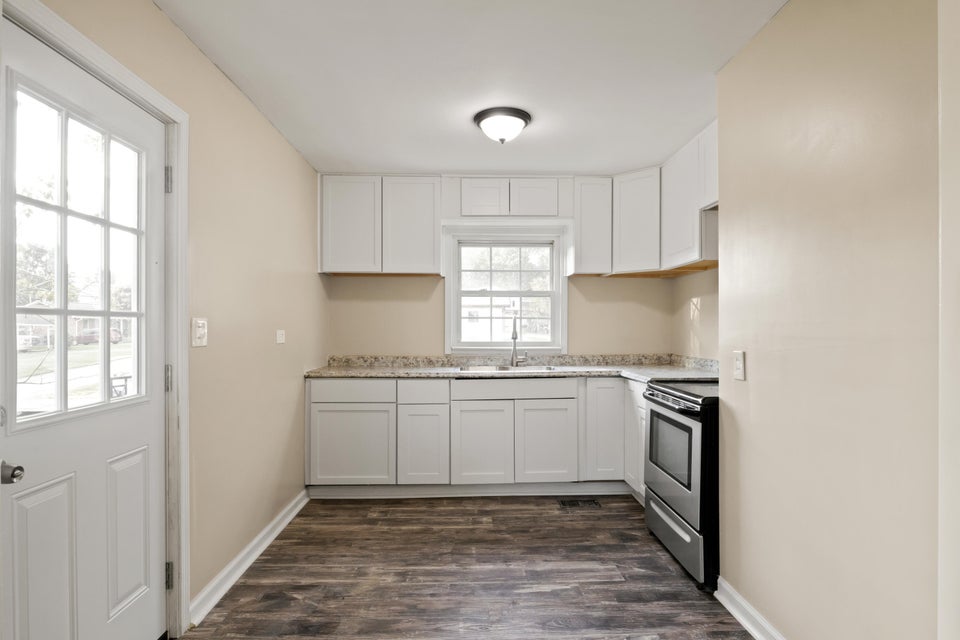 Photo #14: 2846 Ashley Street