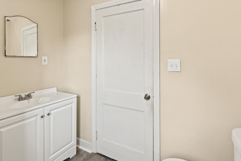 Photo #21: 2846 Ashley Street