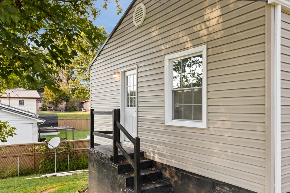 Photo #5: 2846 Ashley Street