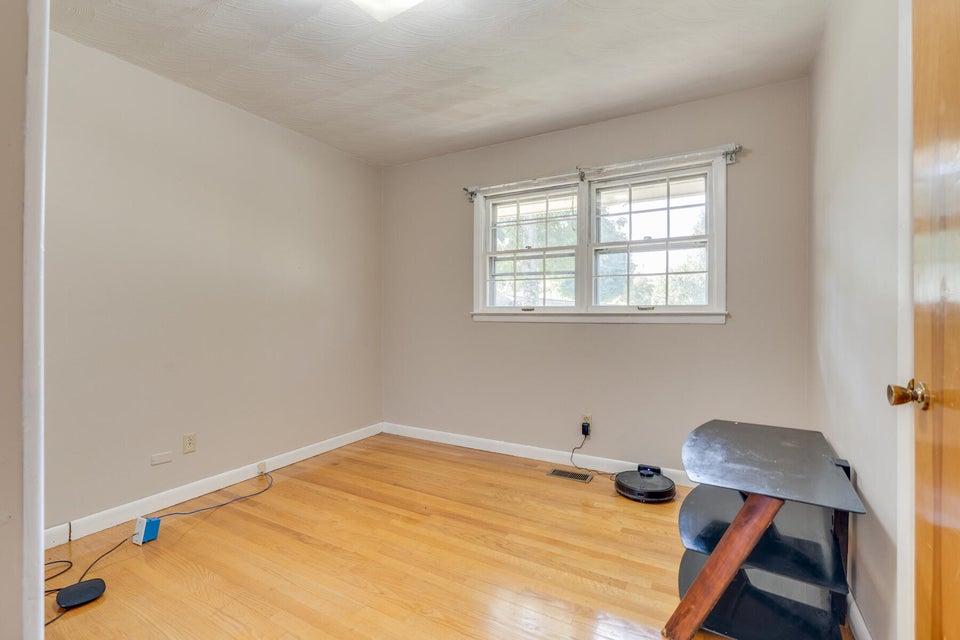 Photo #19: 220 Frisco Avenue