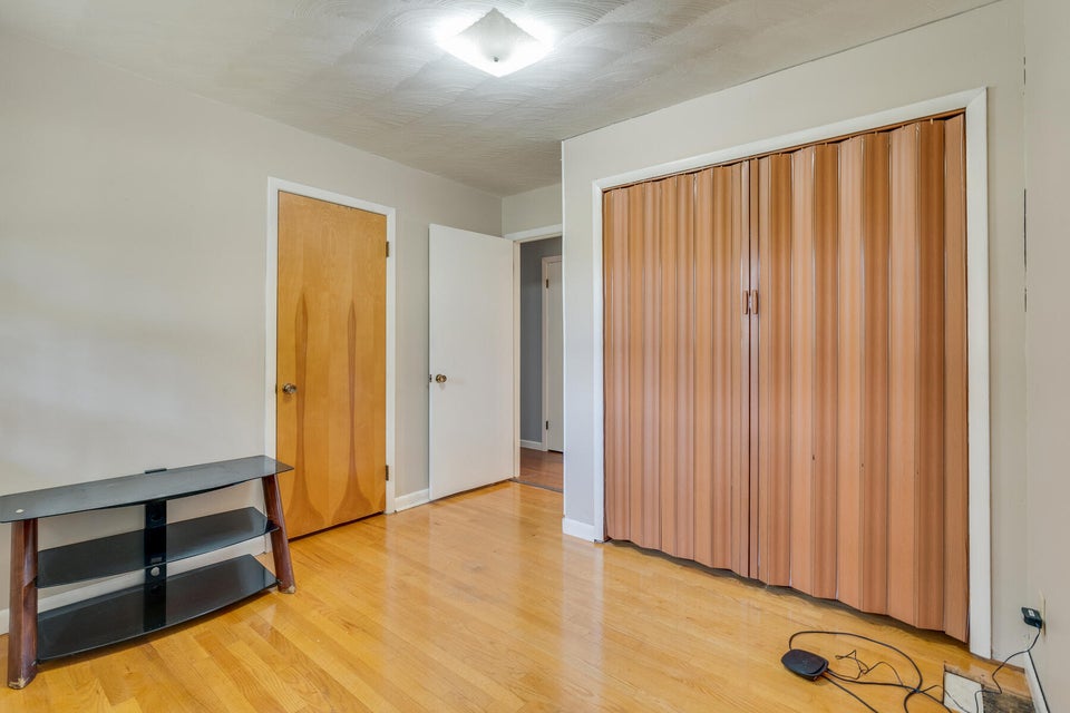 Photo #21: 220 Frisco Avenue