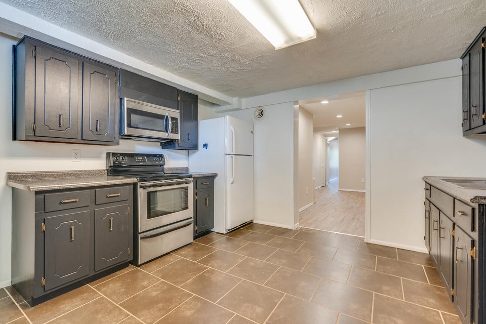 Photo #23: 220 Frisco Avenue