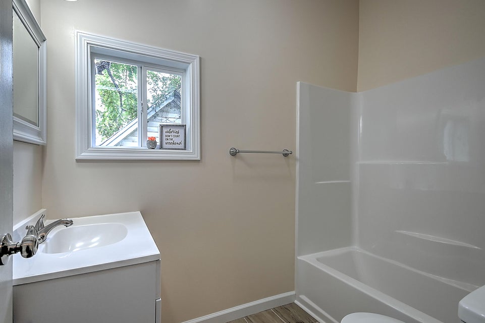 Photo #17: 411 Chestnut Street