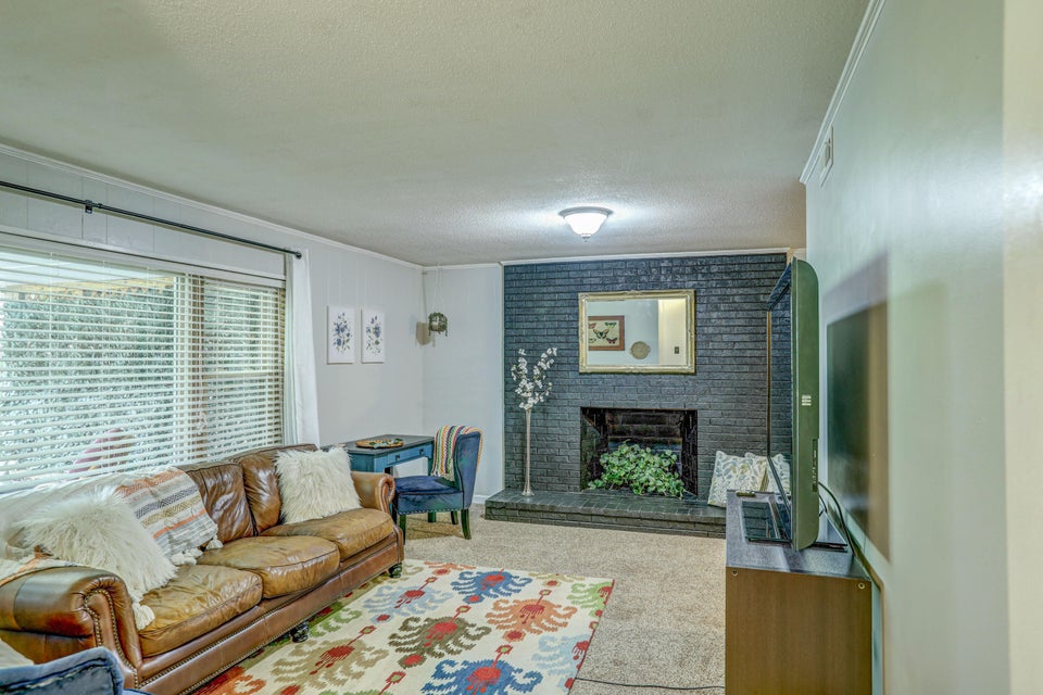Photo #48: 312 Timberlane Road