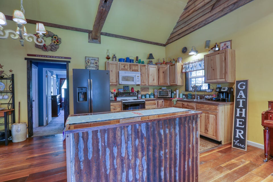 Photo #18: 2673 Beech Creek Road