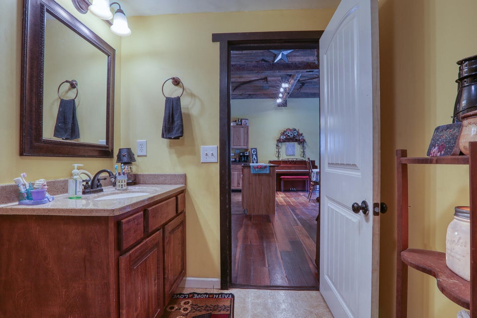 Photo #38: 2673 Beech Creek Road