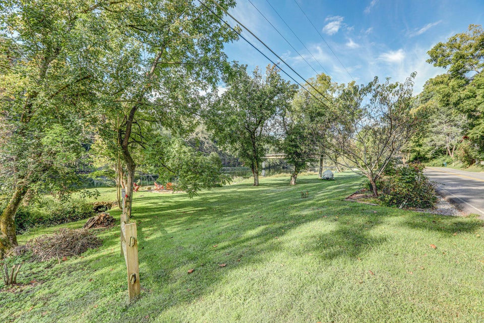 Photo #4: 1541 Riverside Road