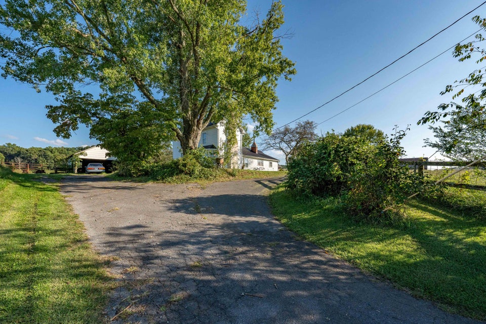 Photo #72: 1016 Harmony Road