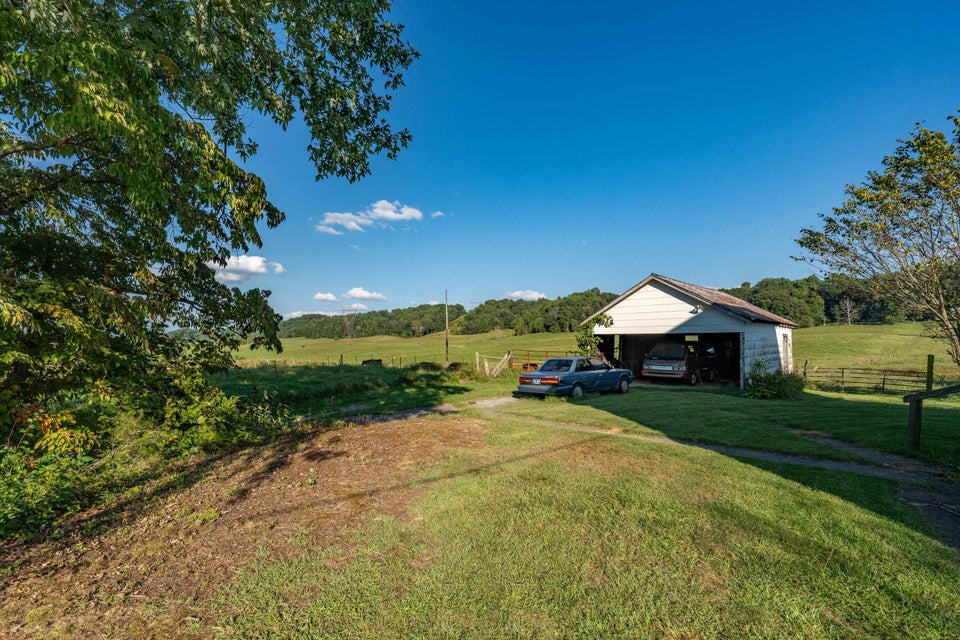 Photo #74: 1016 Harmony Road
