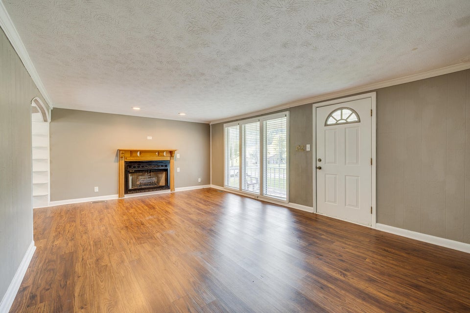 Photo #7: 728 Chadwell Road