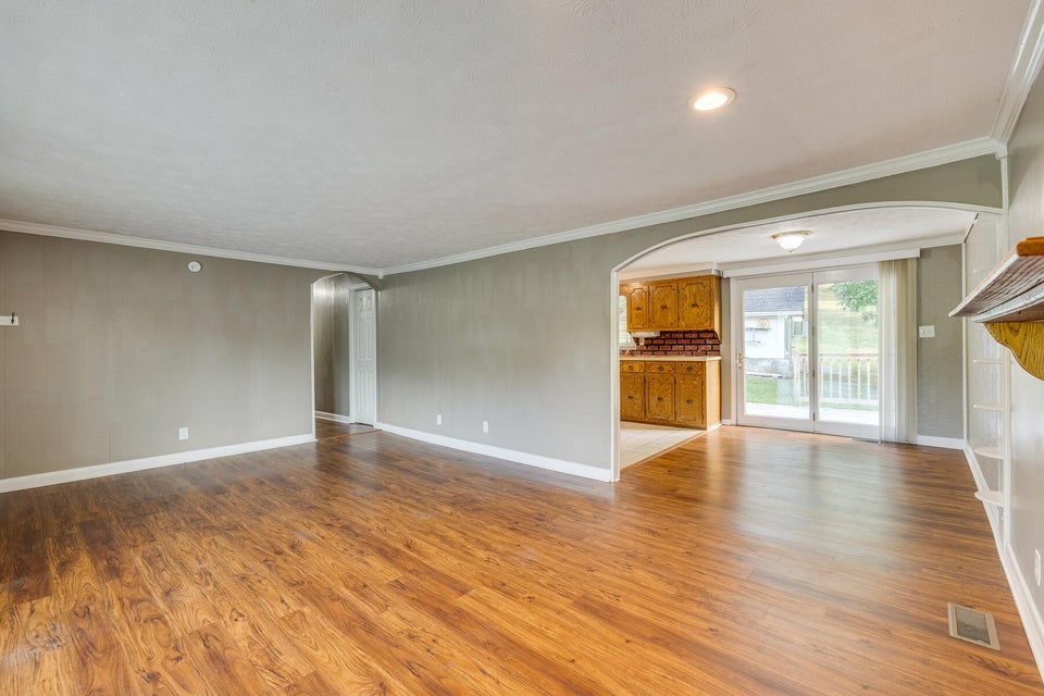 Photo #9: 728 Chadwell Road