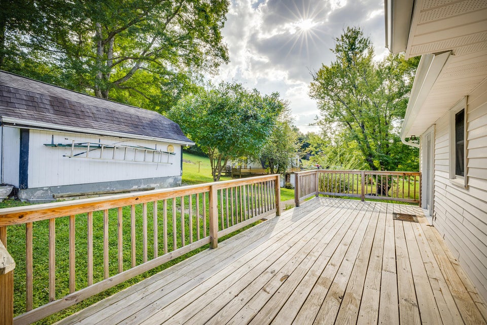 Photo #22: 728 Chadwell Road