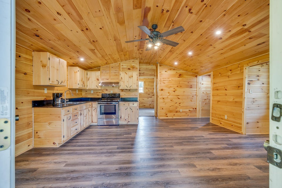 Photo #27: 728 Chadwell Road