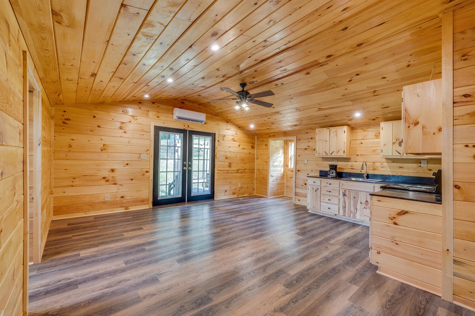 Photo #29: 728 Chadwell Road