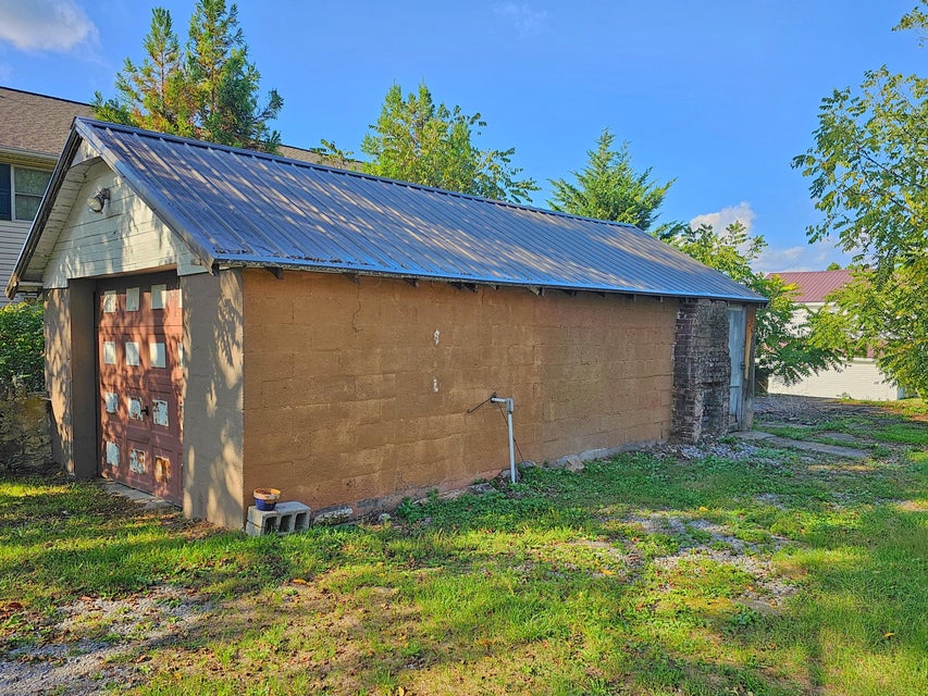 Photo #37: 807 Coeburn Road