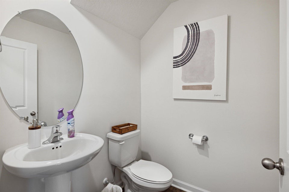 Photo #12: 1002 Saylors Place