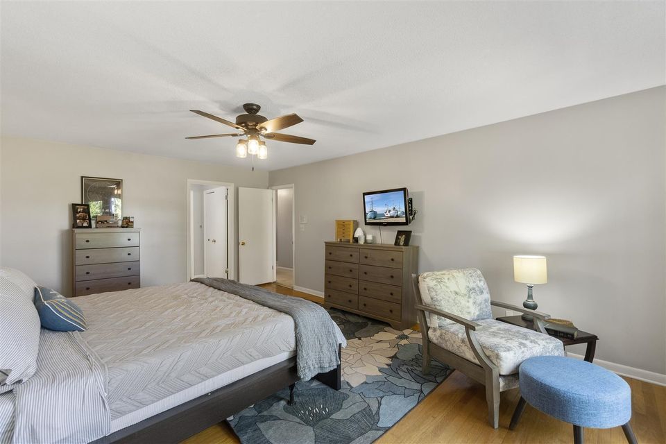 Photo #27: 2887 Lake Forest Circle