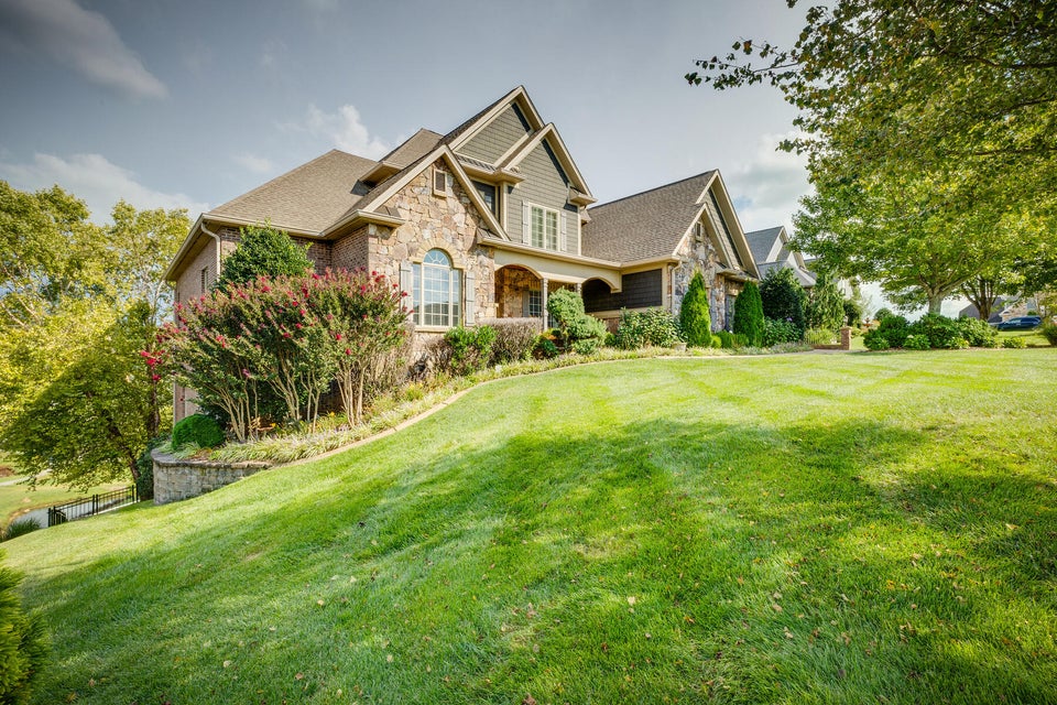 Photo #2: 301 Sunset Ridge Court
