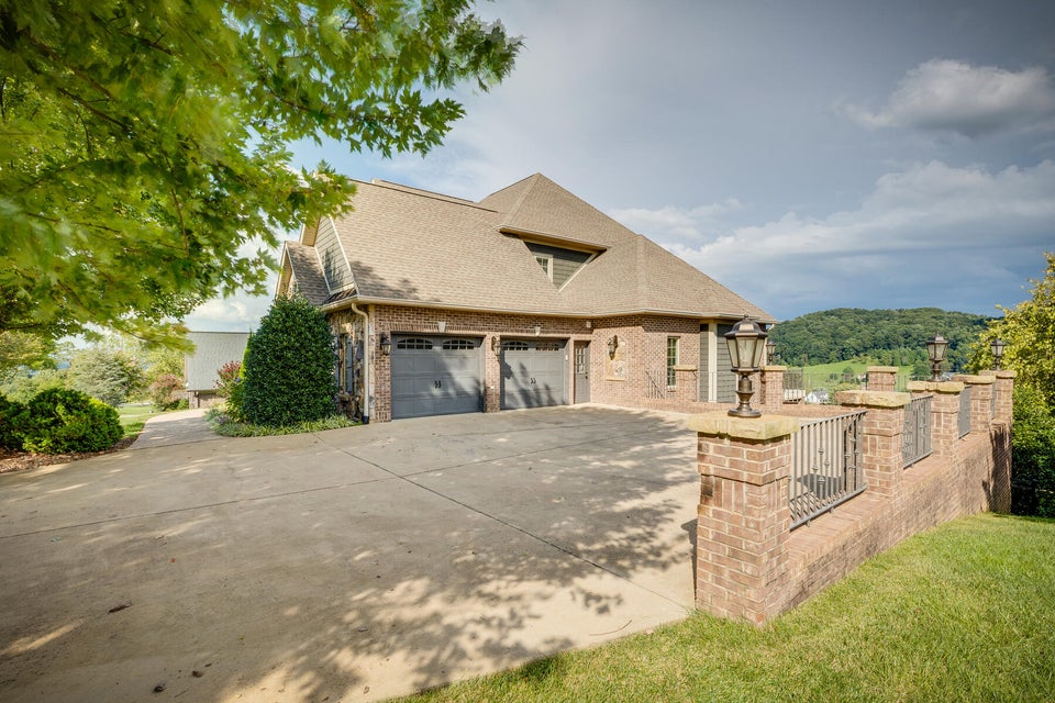Photo #4: 301 Sunset Ridge Court