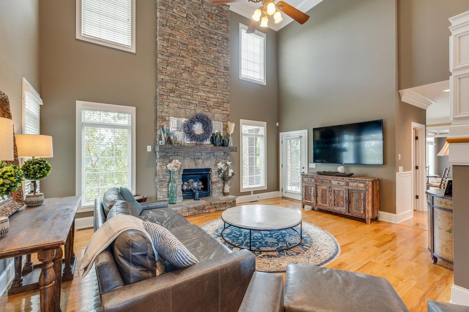 Photo #9: 301 Sunset Ridge Court
