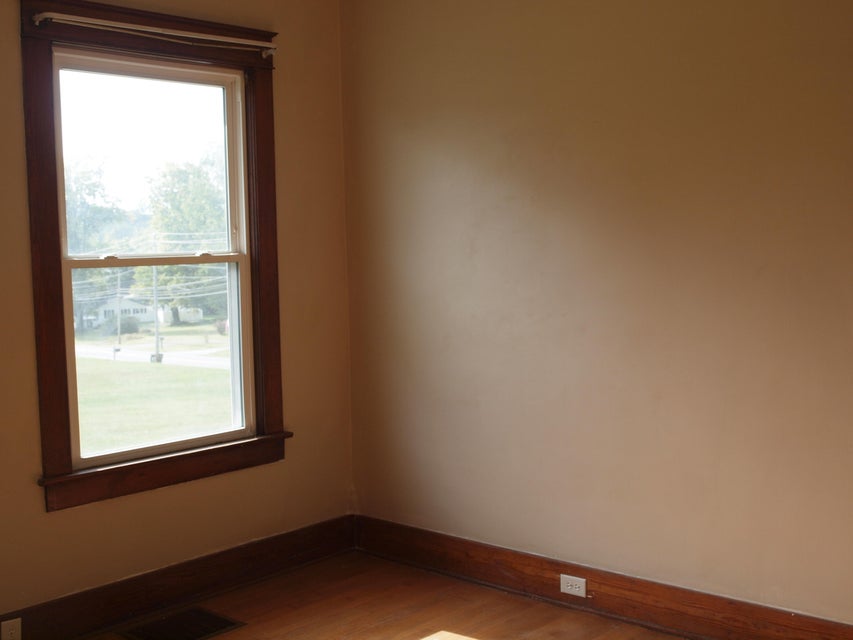 Photo #12: 624 Colonial Road Road