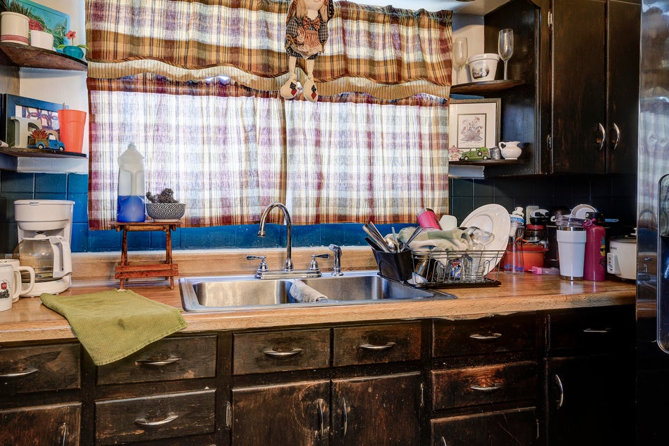 Photo #10: 733 Maple Avenue
